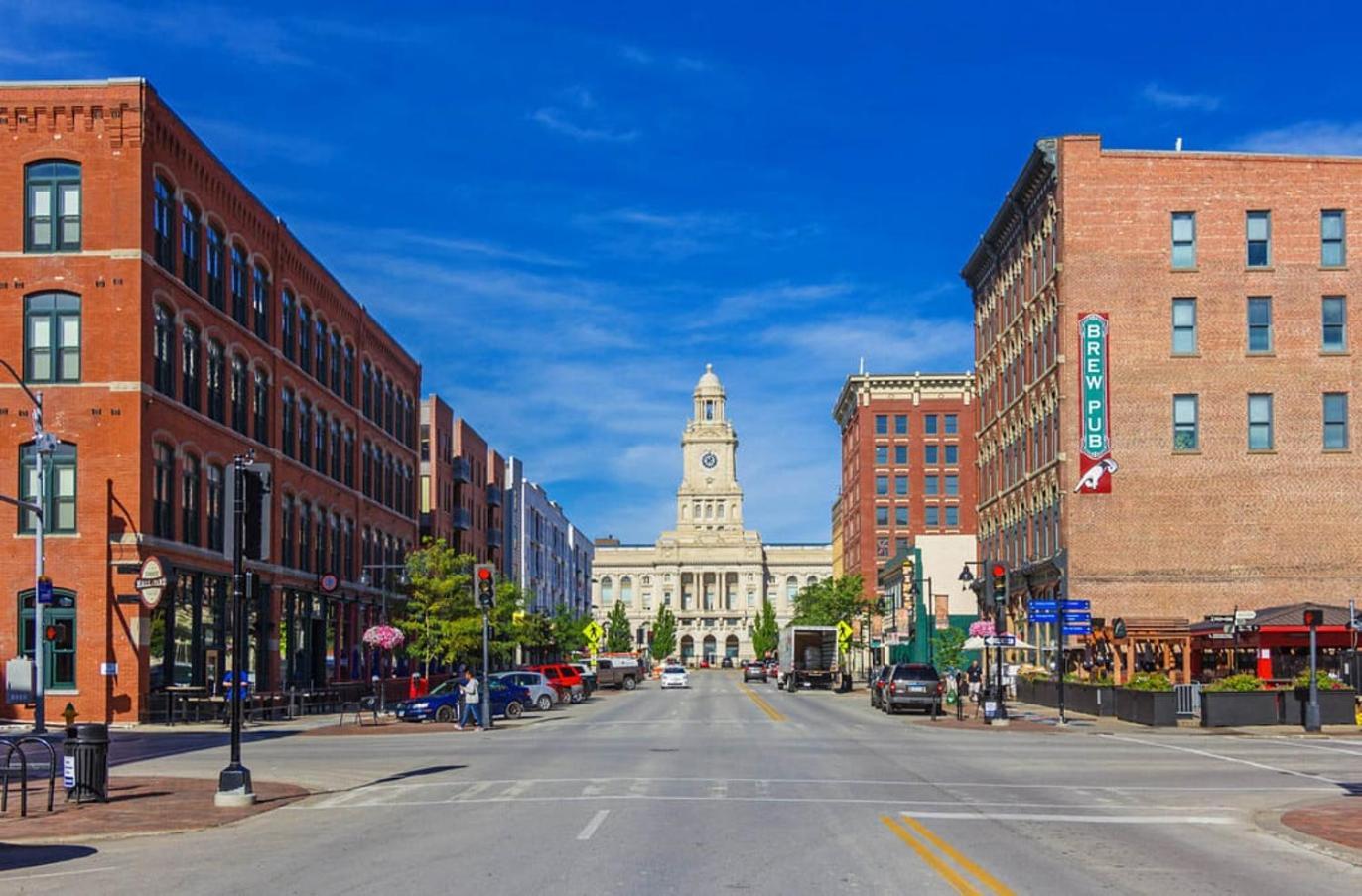 Downtown 1Br Gem Steps Away From Wells Fargo Apartment Des Moines Bagian luar foto